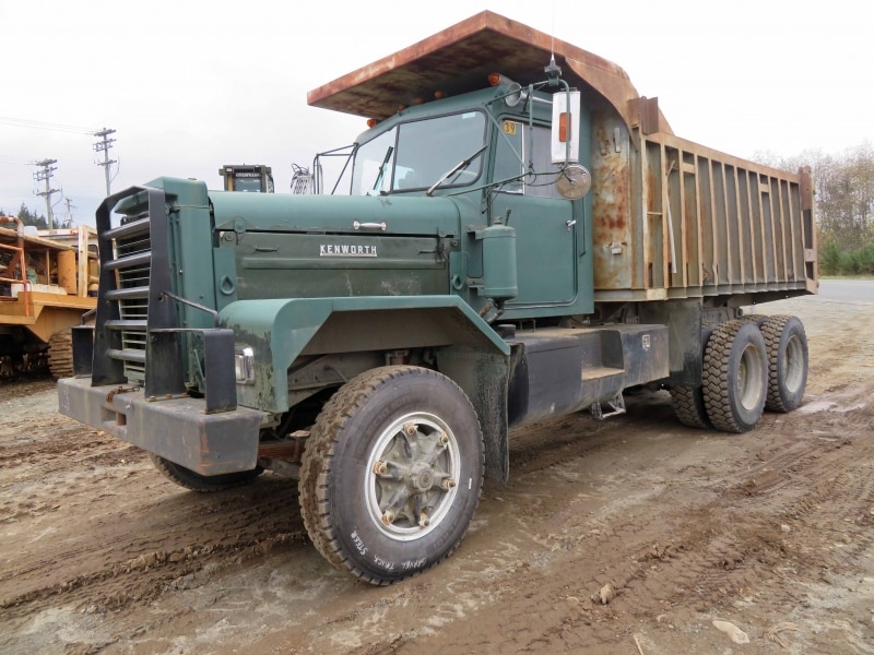 LW924 T/A Dump Truck Archives - Forestech Equipment Ltd.