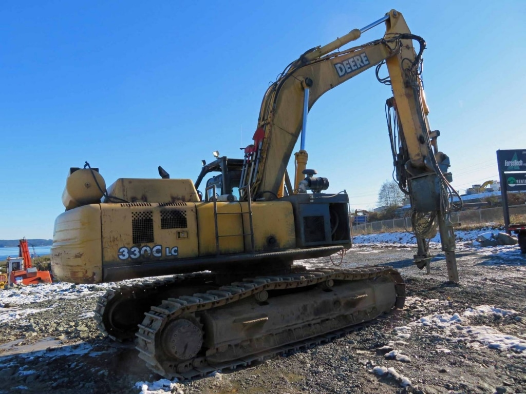 2002 John Deere 330CLC Hydraulic Excavator Drill - Forestech Equipment Ltd.