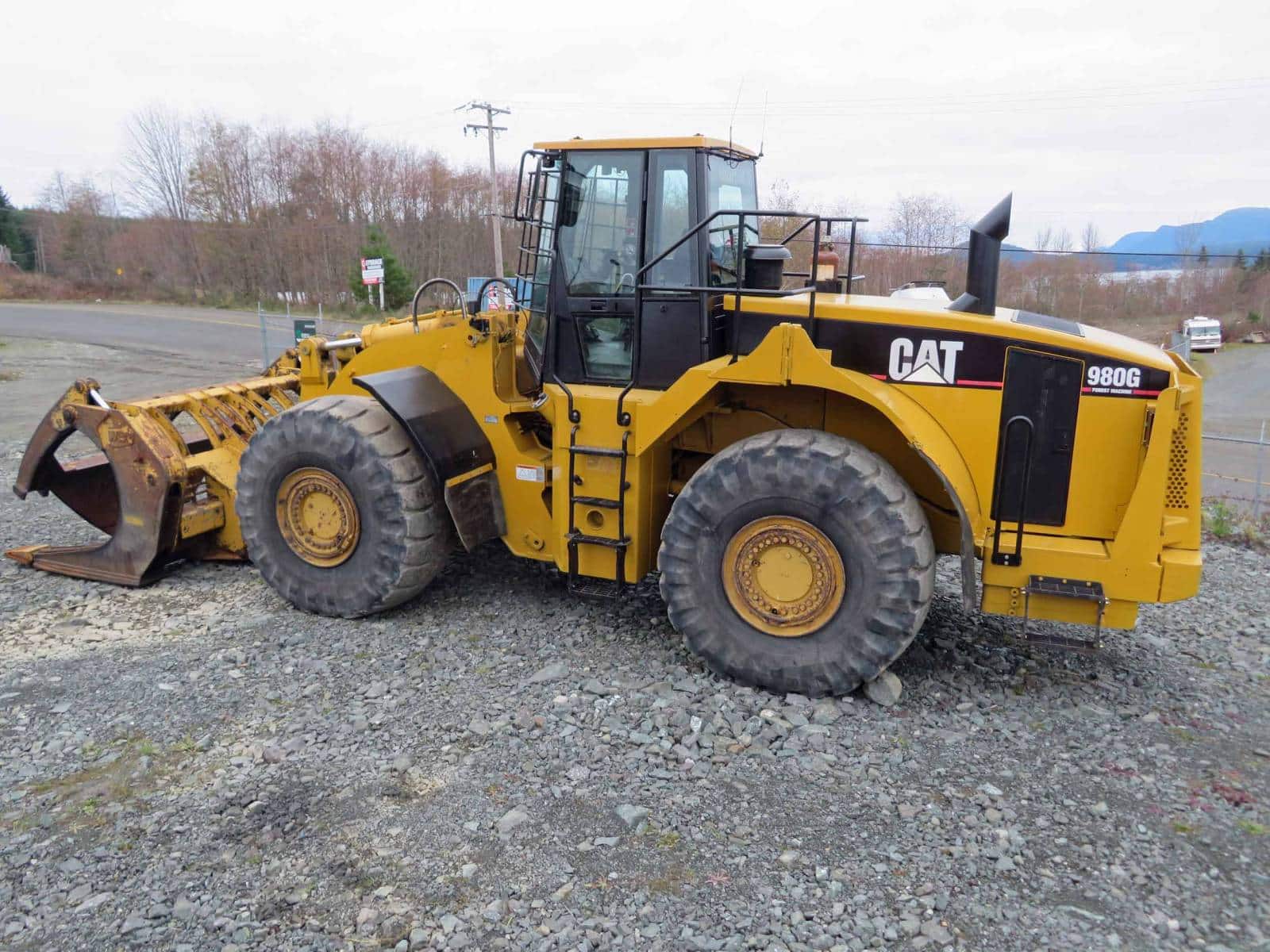 2001 Caterpillar 980G FM Wheel Loader - Forestech Equipment Ltd.